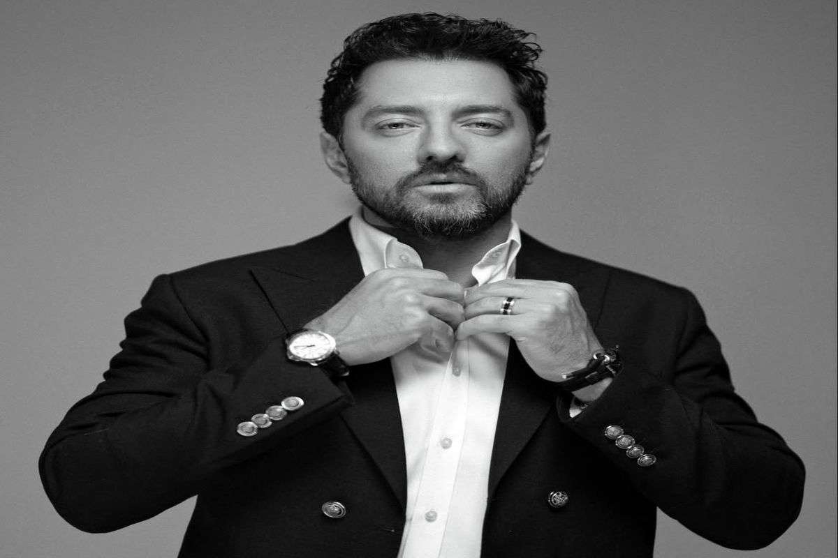 پسر بهرام رادان و مینا مختاری در رستوران